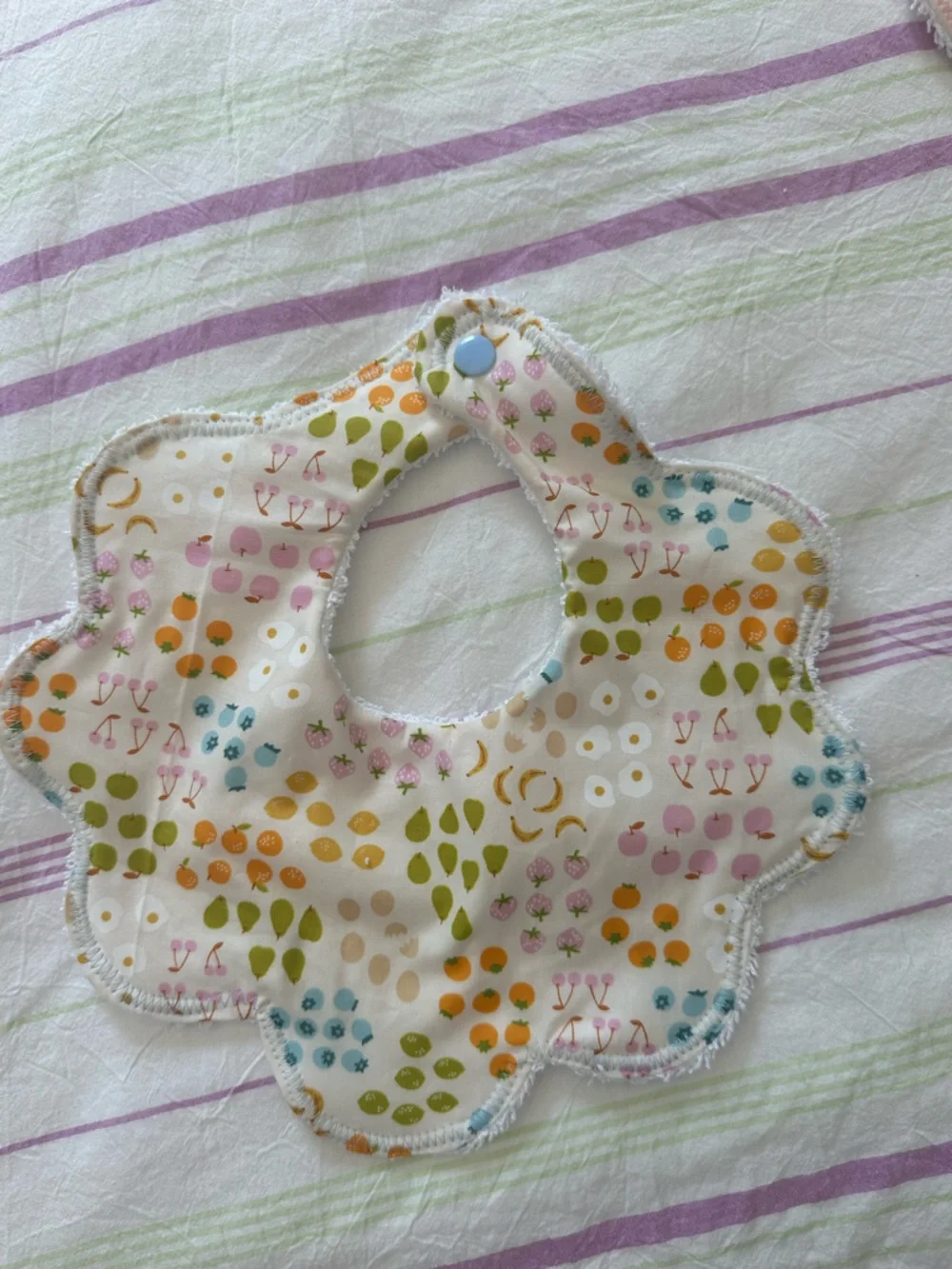 Floral Fruit Print Scalloped Baby Bib